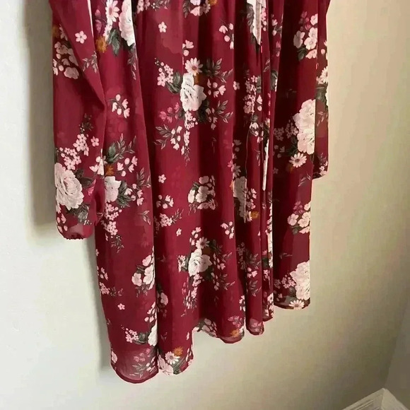 TORRID Red Floral Cold Shoulder Chiffon Wrap Dress - Picture 9 of 16